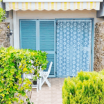 Case vacanze a Stintino con giardino, perfette per famiglie e chi viaggia con animali domestici.